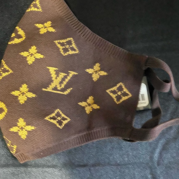 Louis Vuitton Mask - Picture 11 of 14